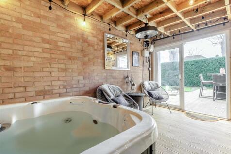 8680809-interior13.jpg
