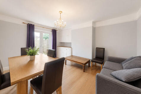 Living Room - Ang...