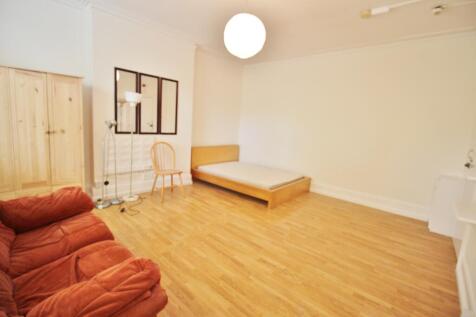 Lounge / Bedroom