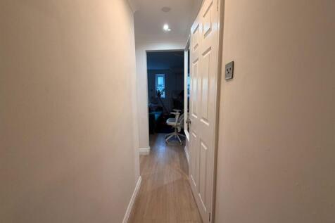 Coldharbour Lane, London photo 5