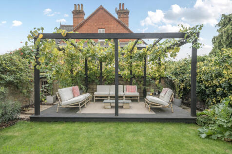 8a3b0dd1-ce43-4b7...