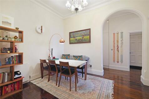 London, NW3 - property photo