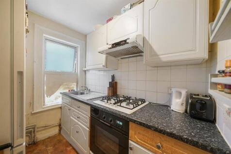 Presently kitchen room 7