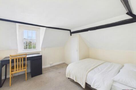 1-bed house on St. Marys Square, Gloucester, GL1, £525/mo