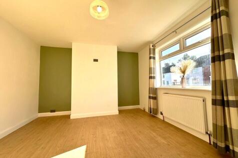 Uplands, Wyken, Coventry photo 5