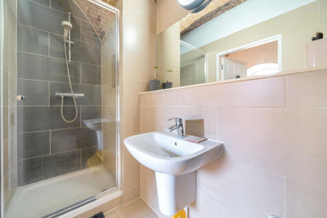 1354053-18-68cd5b...