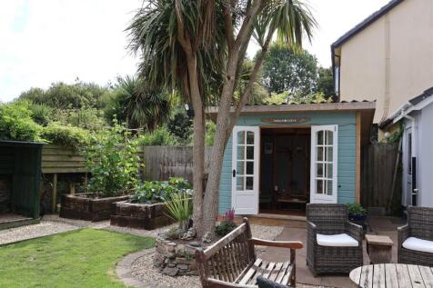 Summerhouse &amp; Garden