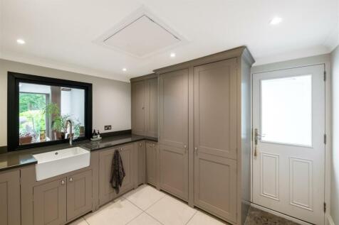 Juniper Stables internals1.jpg