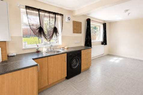 Browning Close, Worksop, S81 photo 3