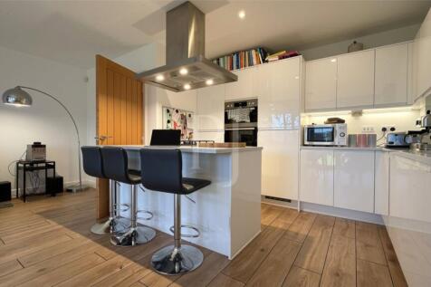 Toddbrook Close, Didsbury, M20 photo 3