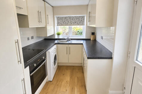 Mill Lane, Birkenshaw photo 3