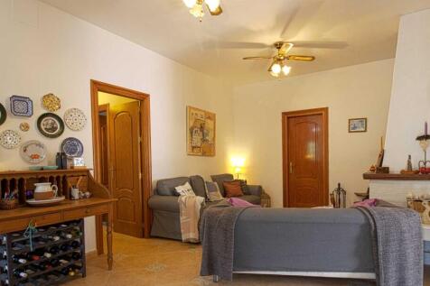 COM2503CH---living-r