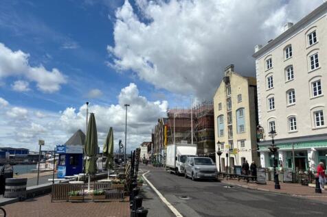 Hennings Wharf.jpg