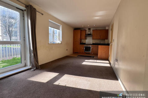 47 heol living ro...