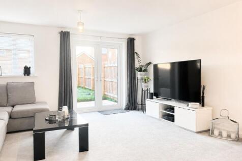 6 Meadowfield Drive,  Warton photo 3