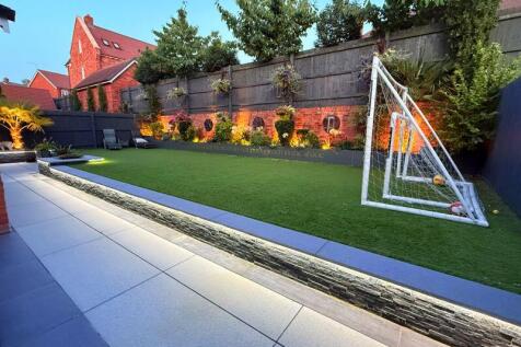 Garden dusk