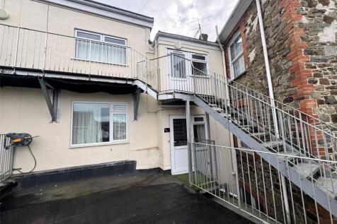16a Newport Road