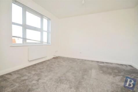 Haltwhistle Road, South Woodham Ferrers, Chelmsford, Essex, CM3 photo 2