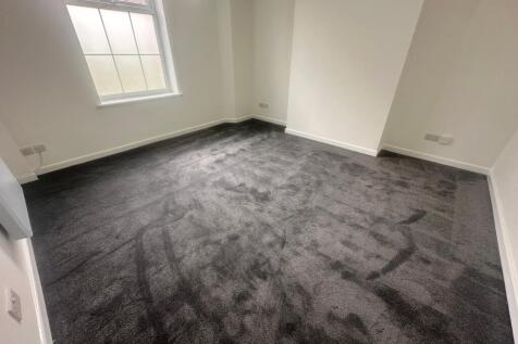 Heathley Park Drive, Rowlinson Court, LE3 photo 4
