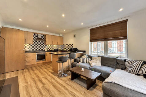 Kitchen/Dining/Li...