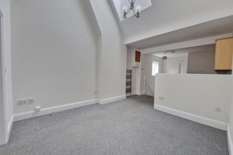 185a Hednesford Road WS12 3HN