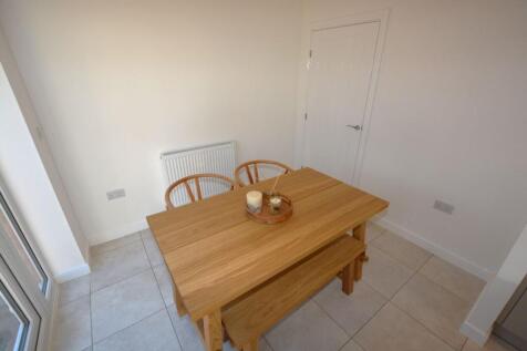 Fennec Drive, Gateford, Worksop photo 5