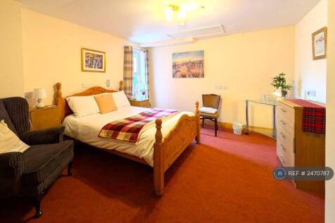 Ensuite Room In Main House