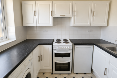 Azelin Court, Swindon photo 3