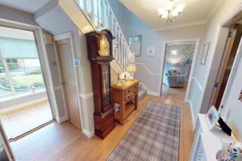 St. Marys Avenue Hallway