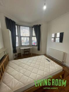 bedroom 1b