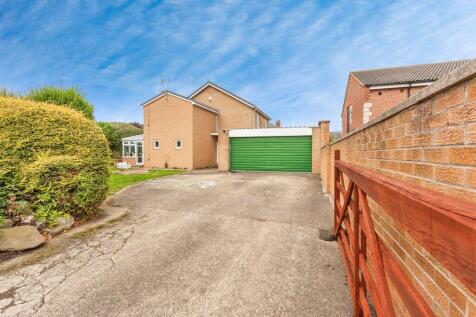 Wakefield, WF4 - property photo