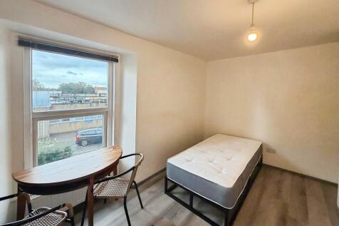 3699e23a-room 20p...