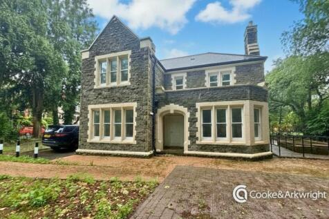 Pic 32 - Roath Park House V4.jpg