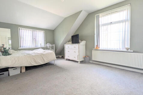 PXL_20250822_114159994.MP~2