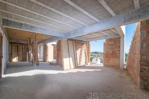 TOWNHOUSE IN CAMPANET WITH UNIQUE VIEWS