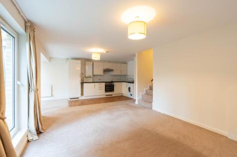 Kitchen living area 