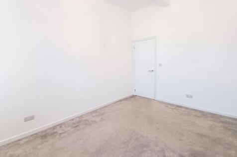 bedroom 2 3