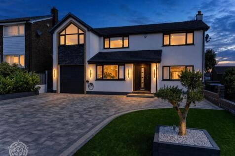 Bury, BL8 - property photo