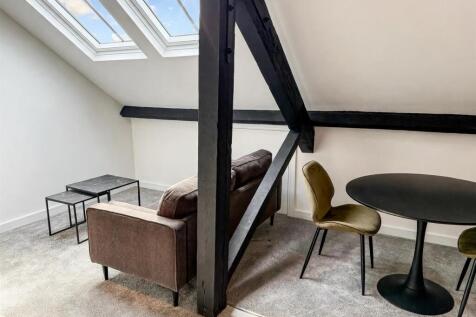 12_Flat52_Living_Second_Angle_Enhanced.jpg
