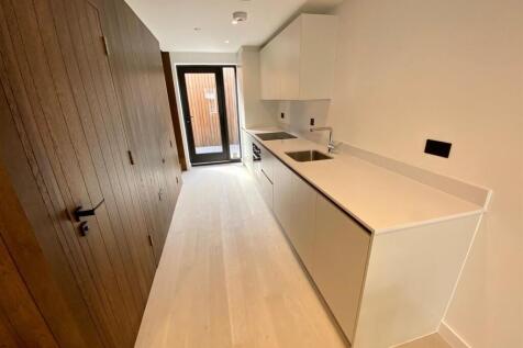 St. Johns Road, Altrincham, WA14 photo 3