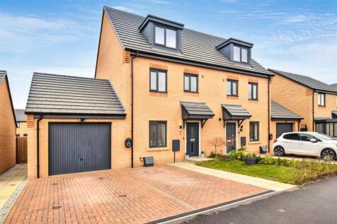 Corby, NN17 - property photo
