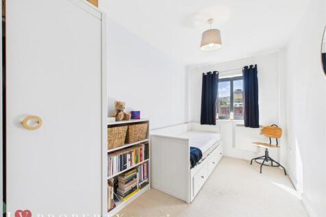 CAM05016G0-PR0106-ST