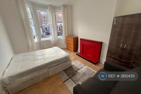Massive Room 