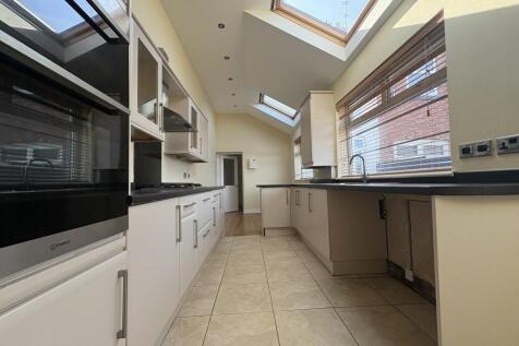 51, Colchester Terrace, Sunderland, Tyne And Wear, SR4 photo 4