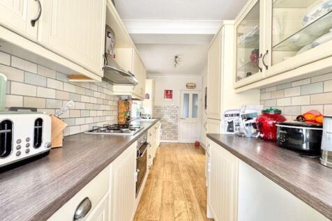 Kitchen breakfast room view 2