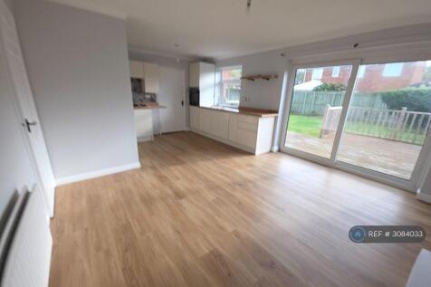 Lincoln Road, Cramlington, NE23 photo 3
