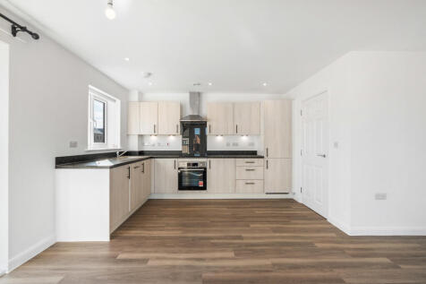Barrosa Way, Milton Keynes photo 4