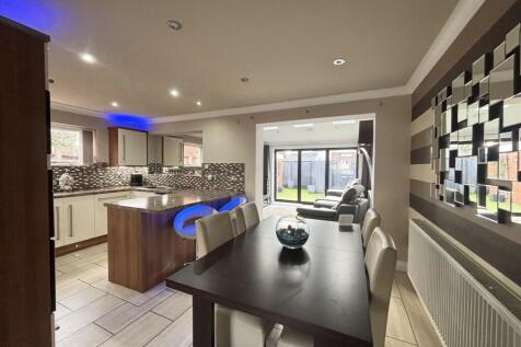Eskdale Avenue, Blackrod, Bolton photo 3