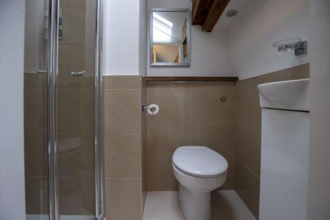 En-suite Shower