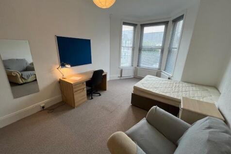 3 kingsley photo.jpg